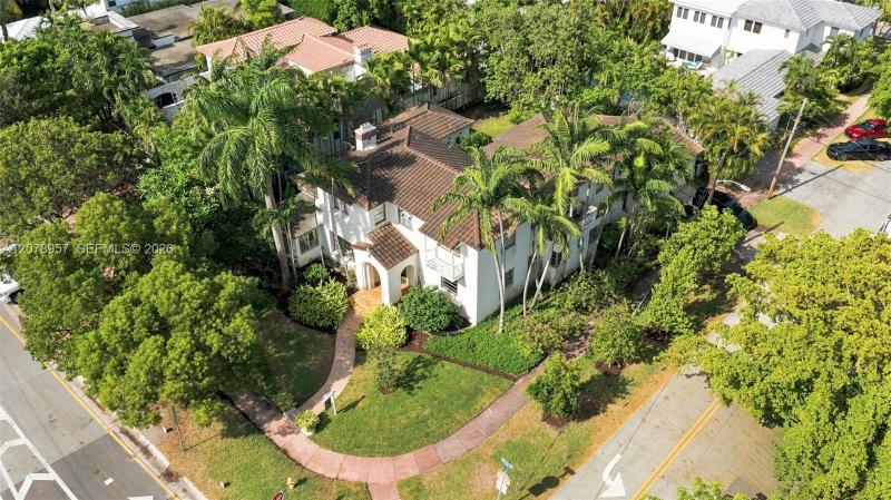 5680 Pine Tree Dr, Miami Beach, 33140